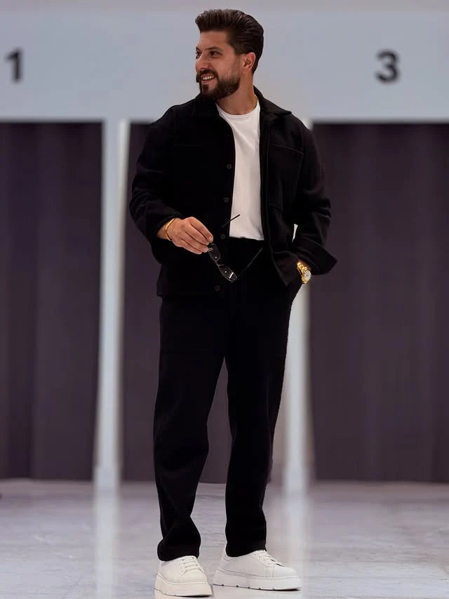 Essential “Black” Set